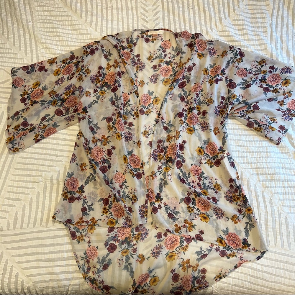 Floral High Low Kimono size L/XL